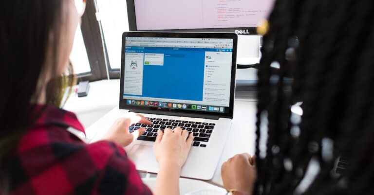 Veel docenten gebruiken AI voor lesplanning en nakijkwerk, meldt de OESO 5 education technology